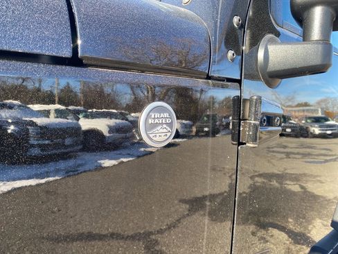 Used 2017 Jeep Wrangler Sport image 24