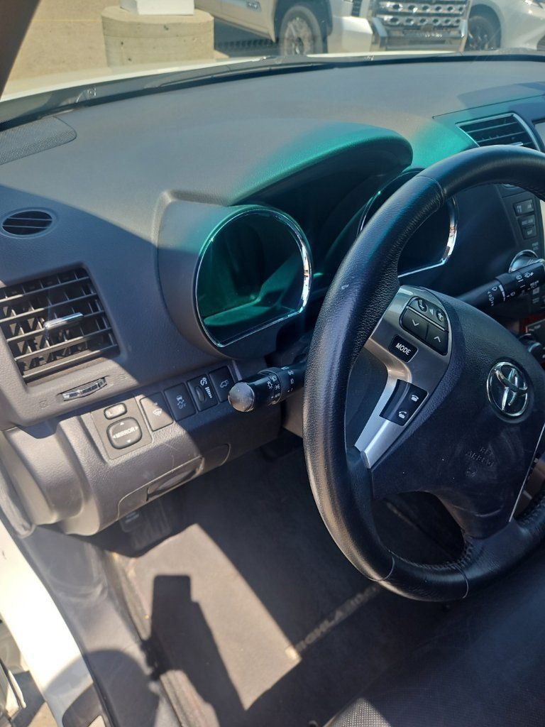 Used 2011 Toyota Highlander Limited AWD/4WD image 11