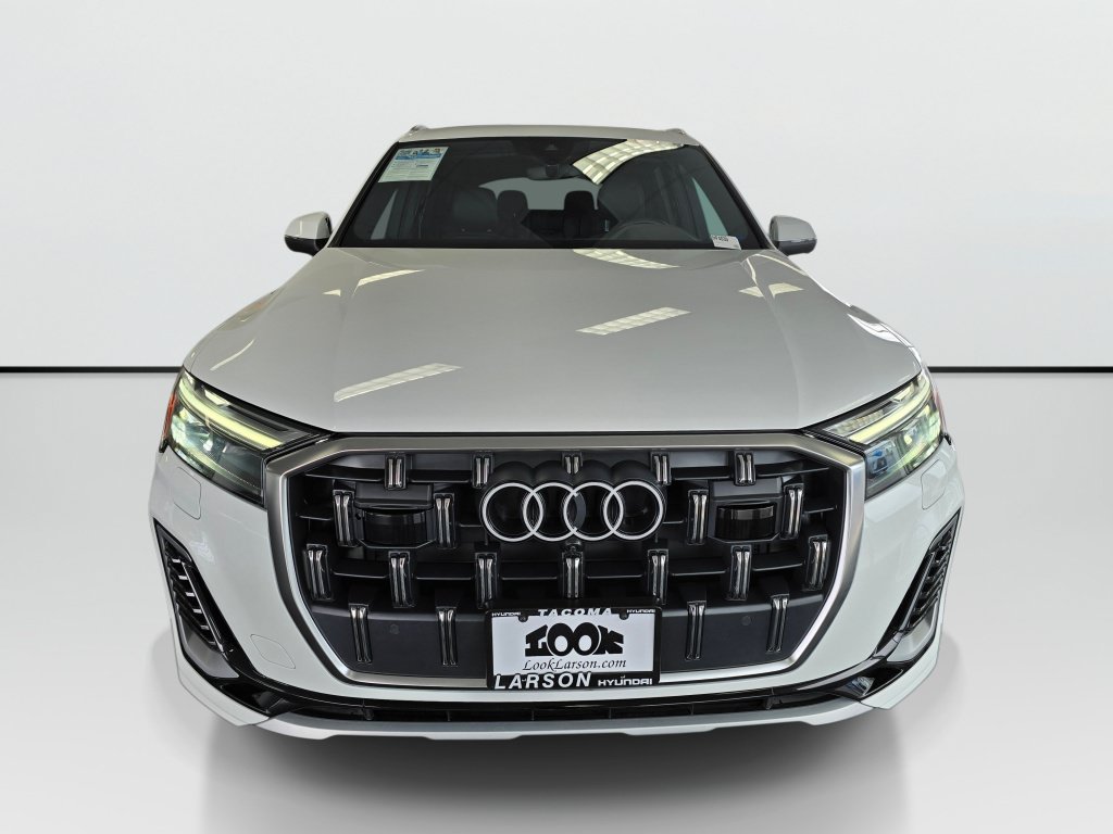 Used 2025 Audi Q7 3.0T Premium Plus AWD/4WD image 8