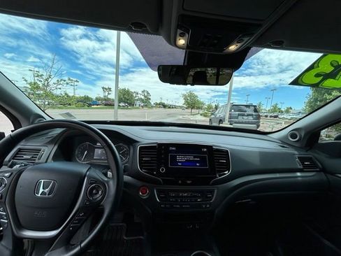 Used 2023 Honda Ridgeline RTL image 10