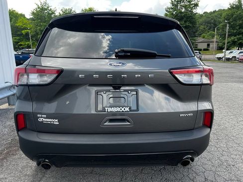Used 2022 Ford Escape SE w/ SE Sport Appearance Package AWD/4WD image 6