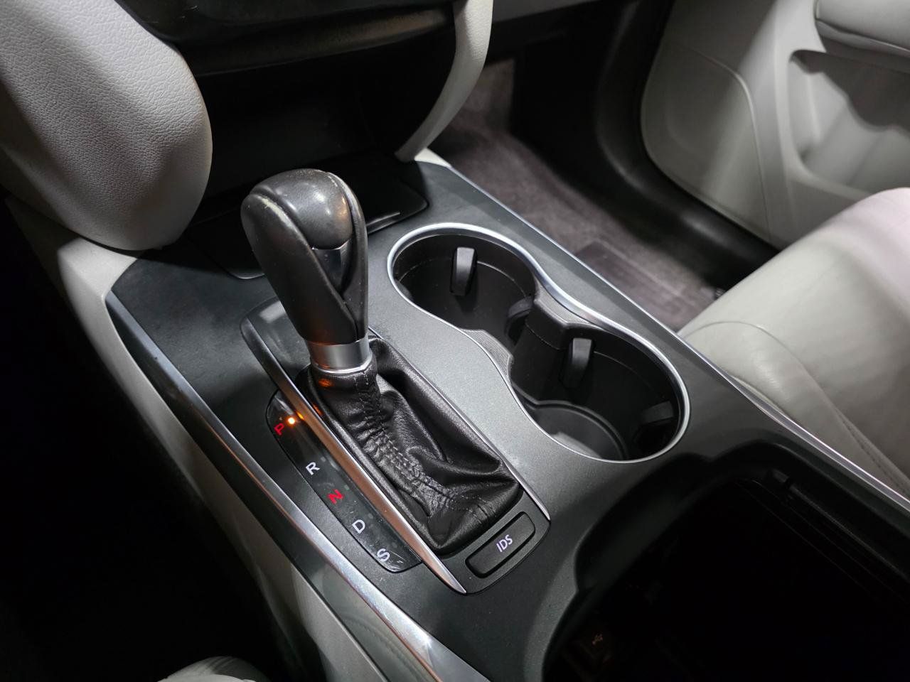 Used 2014 Acura MDX w/ Technology Package AWD/4WD image 37