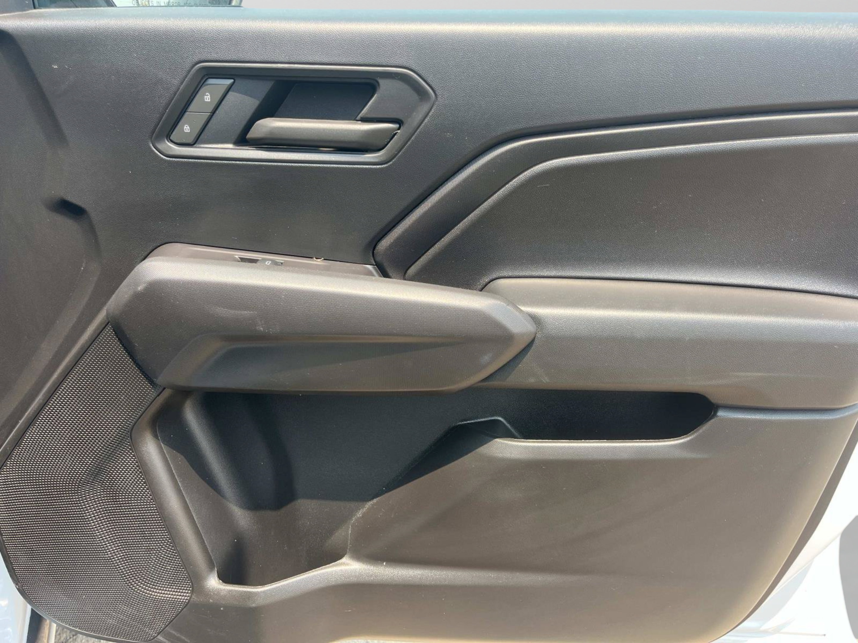 Used 2025 Chevrolet Colorado W/T RWD image 21