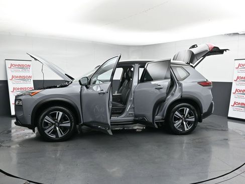 Used 2023 Nissan Rogue SL w/ SL Premium Package image 45