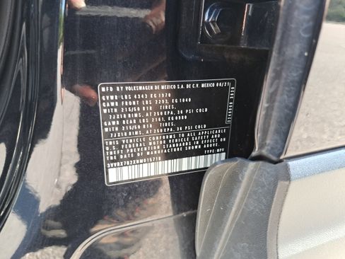 Used 2022 Volkswagen Taos SE FWD image 32