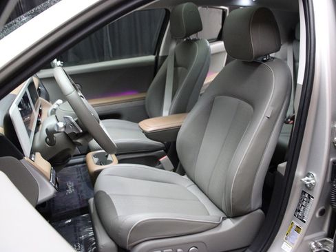 Used 2024 Hyundai Ioniq 5 Limited image 52