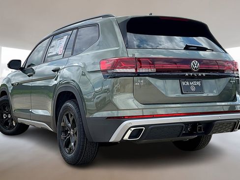New 2026 Volkswagen Atlas Peak Edition AWD/4WD image 3