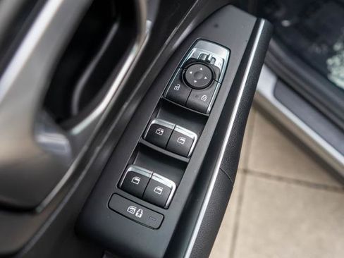 Certified 2023 Kia Sorento EX image 17