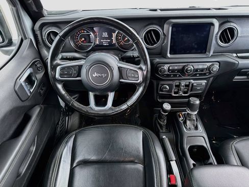 Used 2022 Jeep Gladiator Overland AWD/4WD image 16