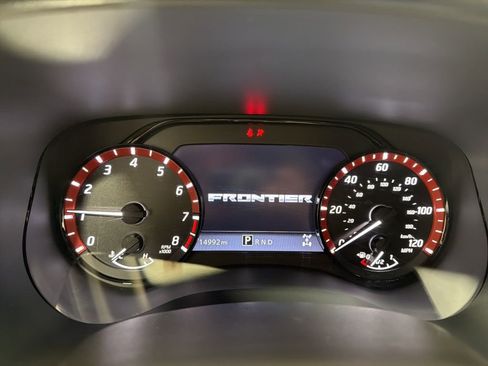 Used 2023 Nissan Frontier PRO-4X w/ Technology Package image 25