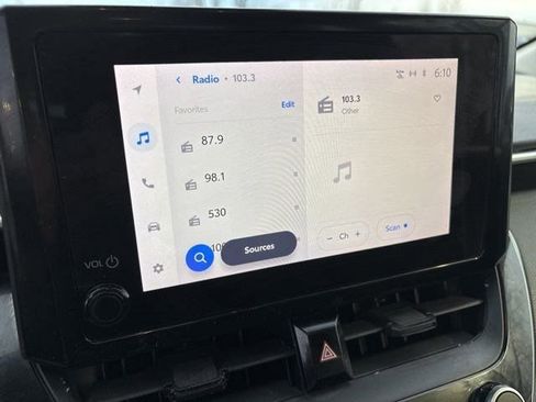 Used 2023 Toyota Corolla LE image 20