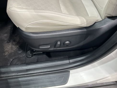 Used 2023 Kia Seltos EX AWD/4WD image 12