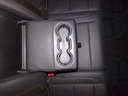 Used 2024 GMC Sierra 1500 SLT image 11