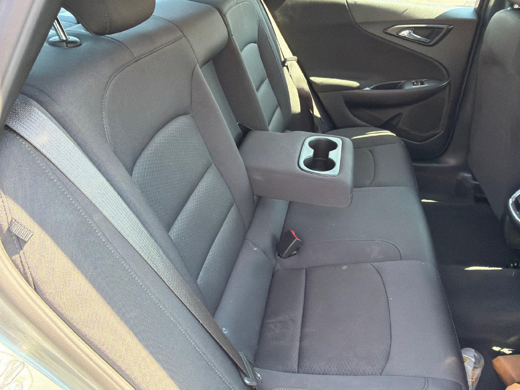 Used 2025 Chevrolet Malibu LT FWD image 13