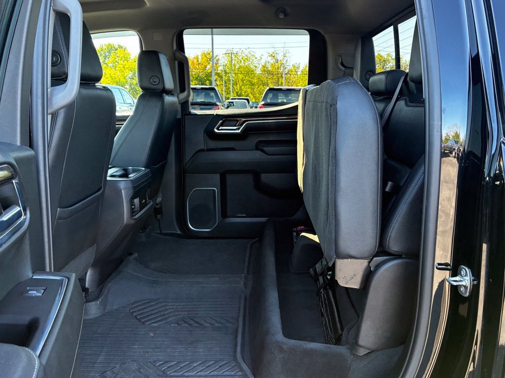Used 2023 Chevrolet Silverado 1500 LT Trail Boss w/ LT Trail Boss Premium Package AWD/4WD image 28
