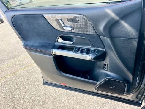 Used 2021 Mercedes-Benz GLB 35 AMG 4MATIC image 17