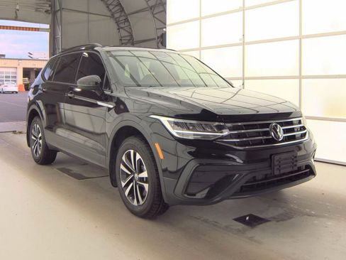 Used 2023 Volkswagen Tiguan S AWD/4WD image 3