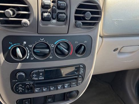 Used 2004 Chrysler PT Cruiser w/ PWR Convenience Group FWD image 22