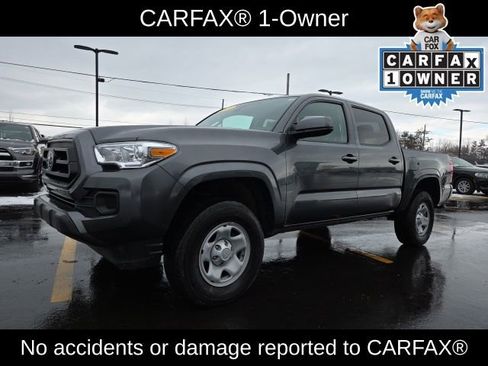 Used 2023 Toyota Tacoma SR image 3