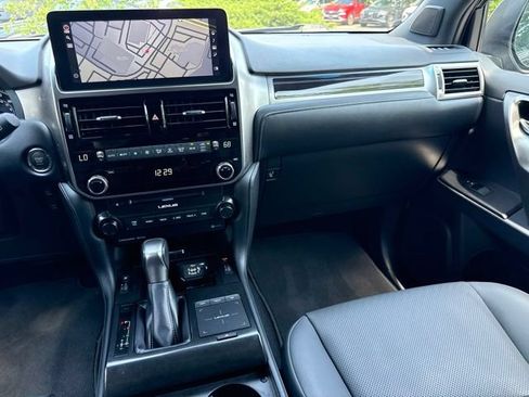 Used 2023 Lexus GX 460 Premium w/ Premium Package AWD/4WD image 28