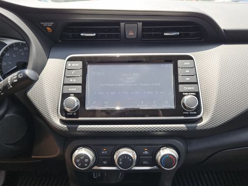 Used 2025 Nissan Kicks Play S FWD image 8