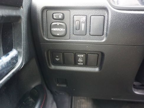 Used 2018 Toyota 4Runner TRD Off-Road Premium w/ Wilderness Package image 4