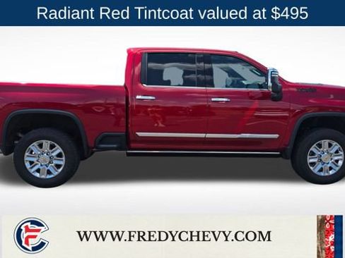 Used 2025 Chevrolet Silverado 2500 High Country w/ High Country Premium Package AWD/4WD image 9