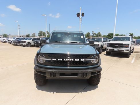 Certified 2022 Ford Bronco Wildtrak AWD/4WD image 4