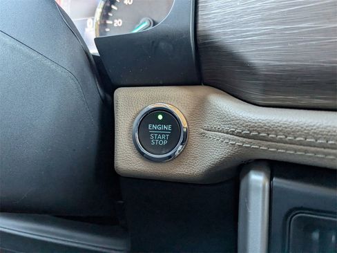 Used 2024 Ford Expedition Limited image 20