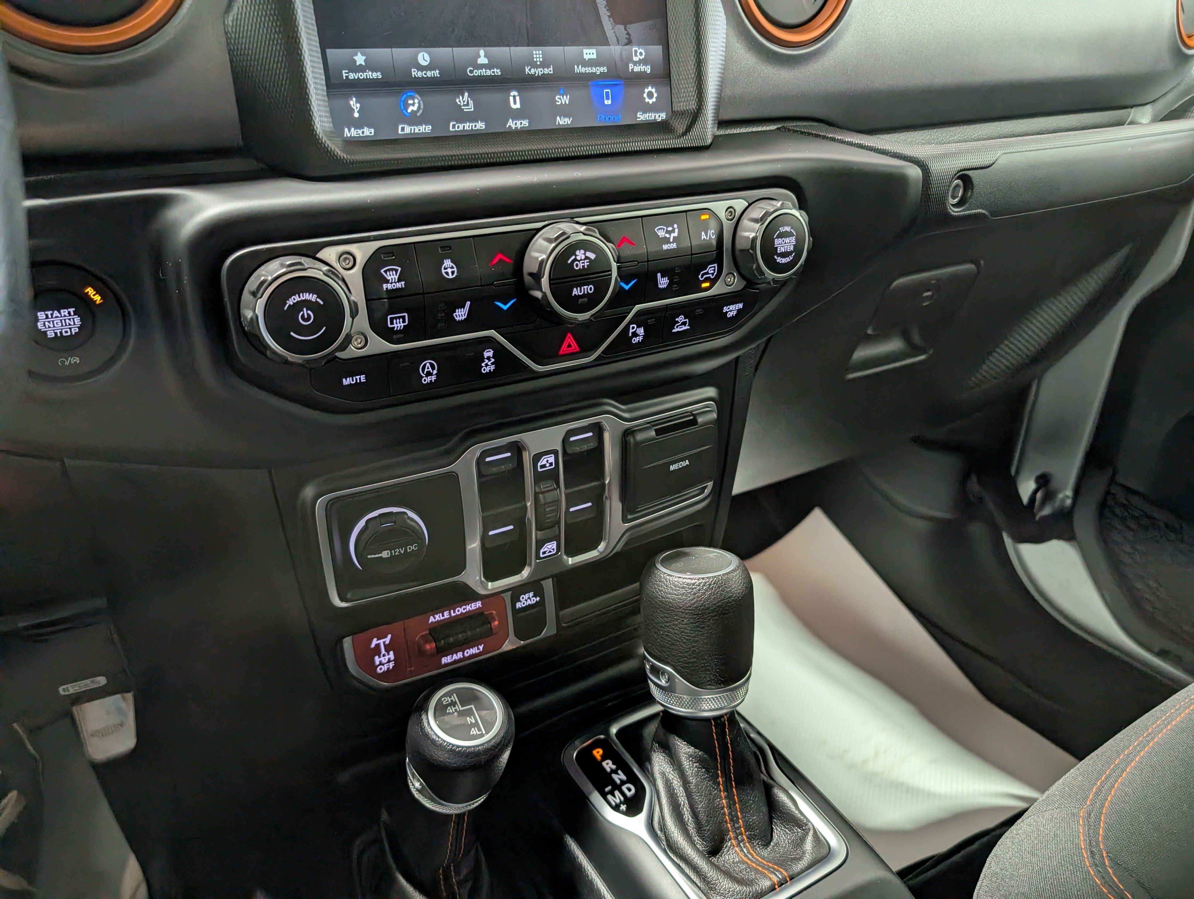 Used 2021 Jeep Gladiator Mojave AWD/4WD image 25