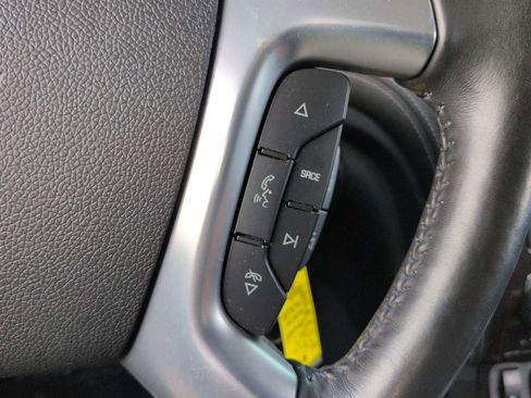 Used 2017 Chevrolet Traverse Premier image 24