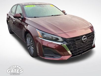 Used 2024 Nissan Altima 2.5 SV w/ SV Premium Package