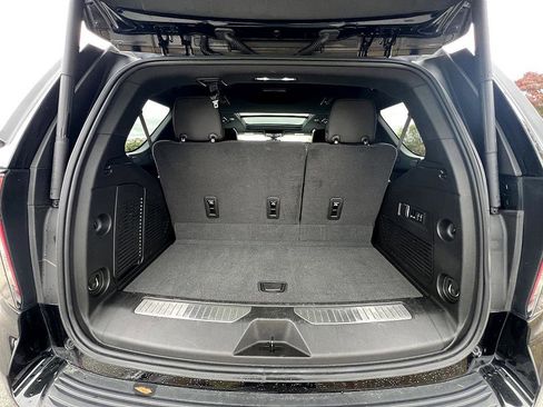 Used 2022 Chevrolet Tahoe RST w/ Sport Performance Package image 27