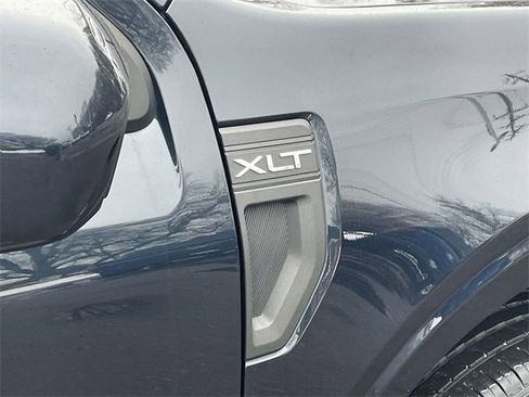 Certified 2022 Ford Maverick XLT w/ XLT Luxury Package image 10