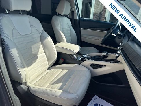 Used 2024 Kia Telluride SX Prestige AWD/4WD image 9