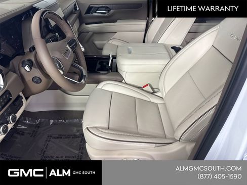 New 2026 GMC Yukon XL Denali AWD/4WD image 11