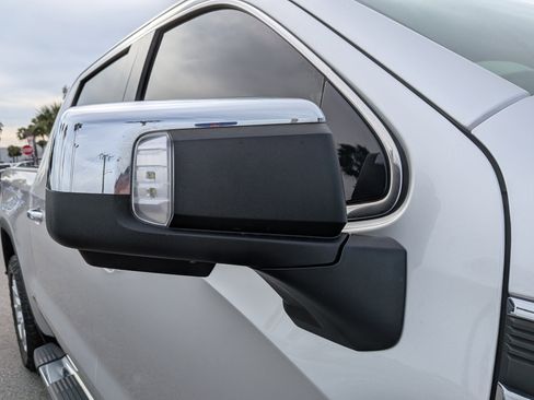 Used 2021 GMC Sierra 1500 SLT w/ SLT Premium Plus Package image 11