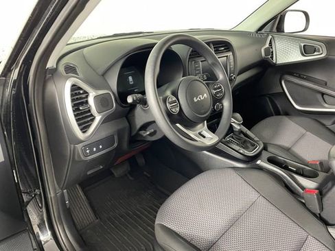 Certified 2024 Kia Soul LX w/ Option Group 015 image 2