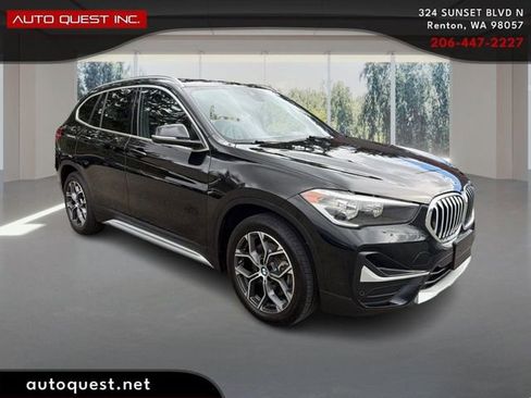Used 2022 BMW X1 xDrive28i w/ Convenience Package AWD/4WD image 3
