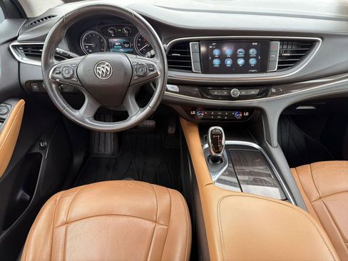 Used 2019 Buick Enclave Essence FWD image 28