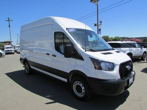 Used 2025 Ford Transit 250 148 High Roof w/ Load Area Protection Package RWD image 2