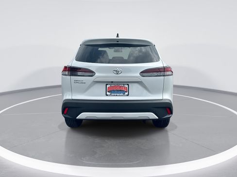 Used 2026 Toyota Corolla Cross L FWD image 5