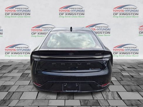 Certified 2023 Toyota Prius Prime FWD image 4