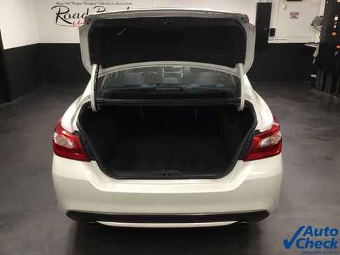 Used 2016 Nissan Altima 2.5 SV w/ Convenience Package image 12
