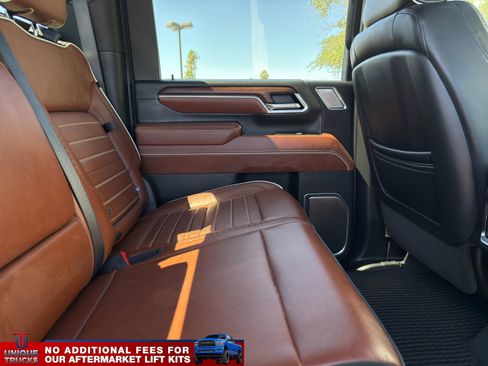 Used 2025 GMC Sierra 2500 Denali Ultimate w/ Max Trailering Package AWD/4WD image 28