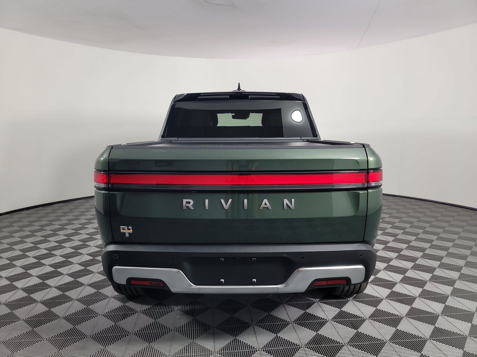 Used 2023 Rivian R1T Launch Edition AWD/4WD image 4