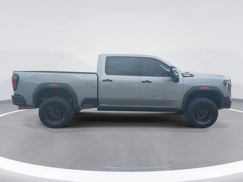Used 2024 GMC Sierra 2500 AT4X w/ AT4X AEV Edition image 4