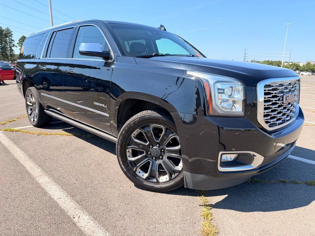 Used 2018 GMC Yukon XL Denali w/ Denali Ultimate Package AWD/4WD image 1