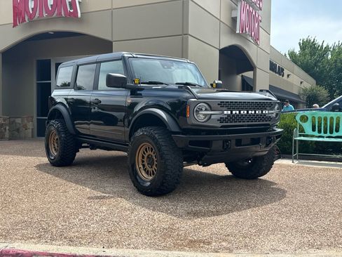 Used 2024 Ford Bronco Badlands AWD/4WD image 4