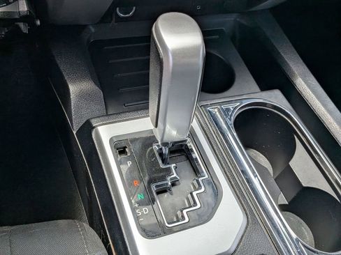 Used 2015 Toyota Tundra SR5 w/ SR5 Upgrade Package image 12